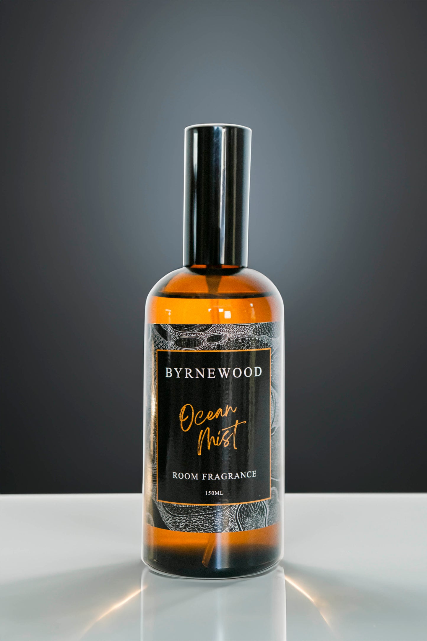 Byrnewood ocean mist large high-quality room spray in an elegant glass bottle with fine mist atomiser – infused with Australian-inspired scents and handcrafted on the Gold Coast for a luxurious home fragrance experience.